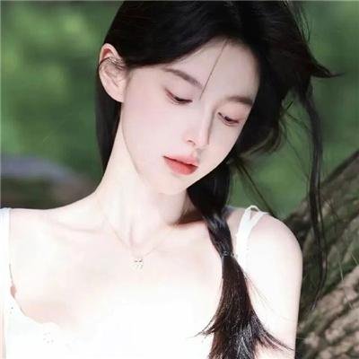 穿一只红鞋的男人