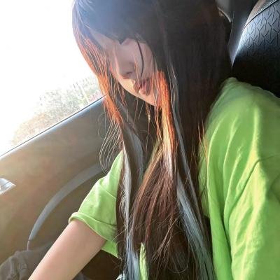 玉湖裸女